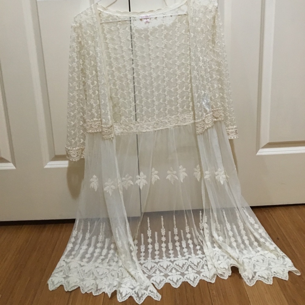 White embroidered kimono